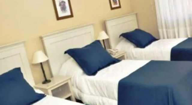 Трёхместный номер Standard Ayres House