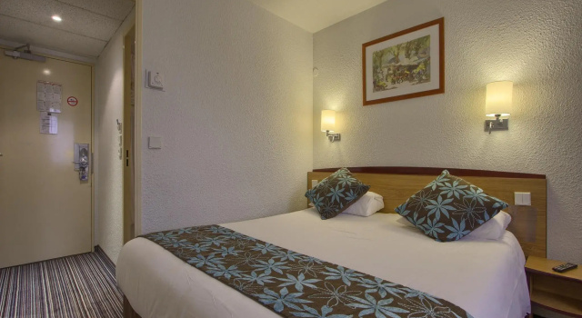 Двухместный номер Superior B&B HOTEL Paris 17 Batignolles