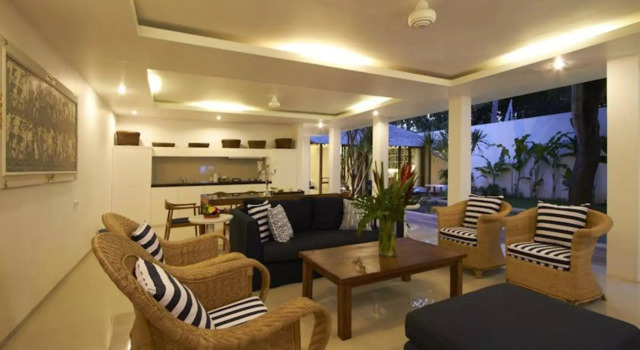 The Kanjeng Suite & Villa Sanur, Rezervovat Vila Chaty v Bali, Chalupa