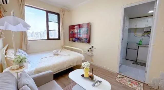Sanqiu Homestay (Jianghan Road Pedestrian Street), Забронировать Отель Ухань Хубэй, рядом с Пешеходная улица Цзянхань