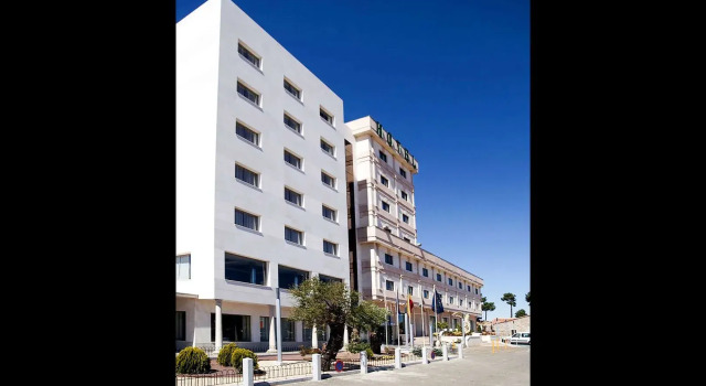 Hotel Sercotel Cuatro Postes, Забронировать Отель Отели Авила с завтраком, рядом с Церковь Святого Иоанна Крестителя, Завтраки
