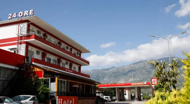 Autogrill Hotel restaurant & Camping, Забронировать Отель Недорогие отели Гирокастры, недорого