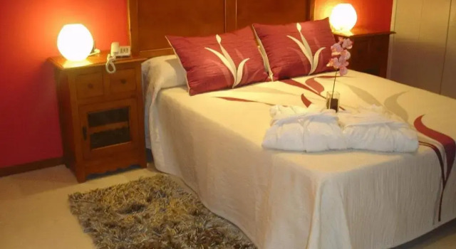 Четырёхместный номер Standard Hospedium Hotel Sky Blu Torre de Sevilla