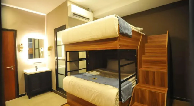 Четырёхместный семейный номер Standard Skye Hotel Sunway