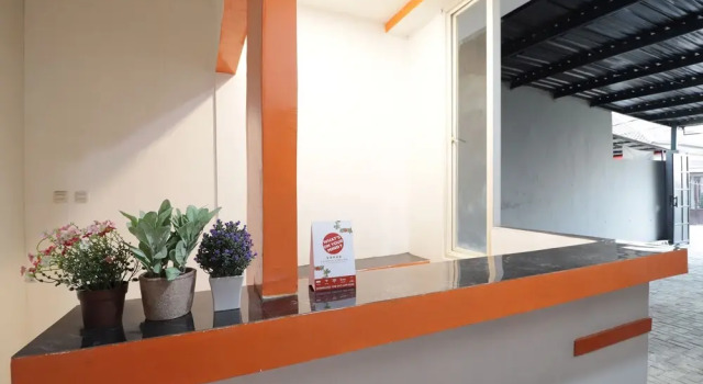 OYO 1040 Ace Hotel