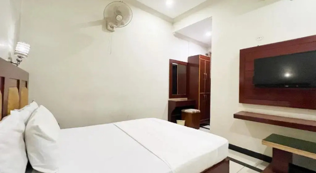 Luksusowy dwuosobowy pokój The Grand Hotel Multan