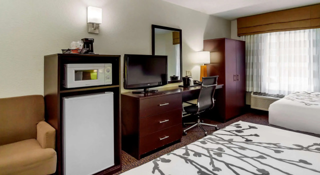 Четырёхместный номер Standard Sleep Inn Grand Island North