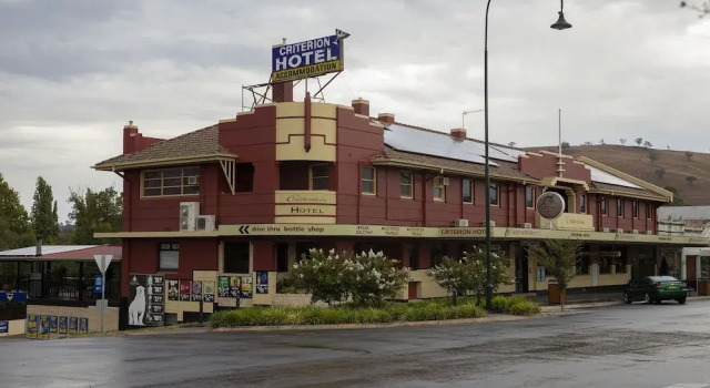 Criterion Hotel Gundagai, Забронировать Отель Гандагай Riverina, рядом с Аббатство Ланиган