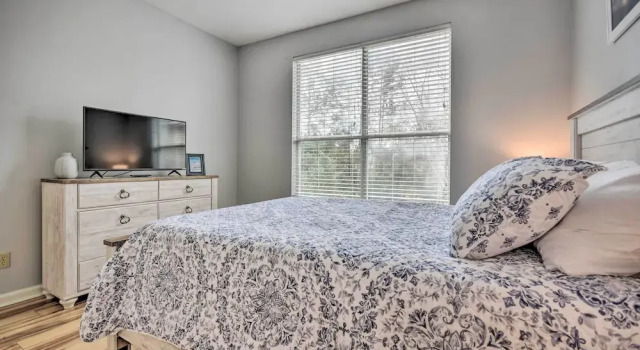 Апартаменты Coastal Sandestin Condo Near Beaches + Golf!
