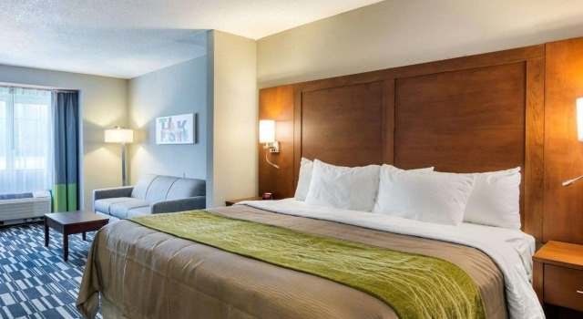 Двухместный люкс Quality Inn & Suites Ashland near Kings Dominion