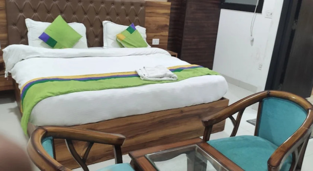 Hotel Nysha Suites, Забронировать Отель Отели Нью-Дели с завтраком, Завтраки