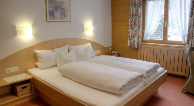 Pension Christophorus Hotel Garni, Réserver Hôtel Hôtels à Gaschurn avec piscine, Piscine