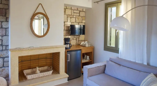 Callisto Seaside Homes & Suites, Prenota Hotel Marathópolis Messinia