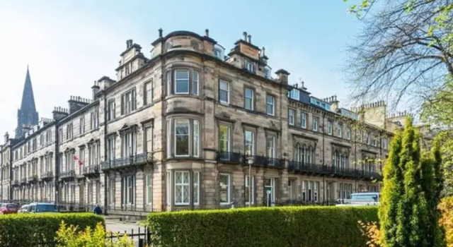 Stylish 2 Bedroom Flat In Heart Of The West End