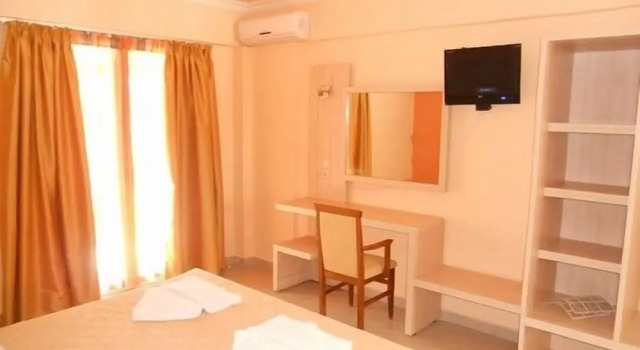 Семейный номер Standard с балконом Zante Plaza Hotel & Apartments