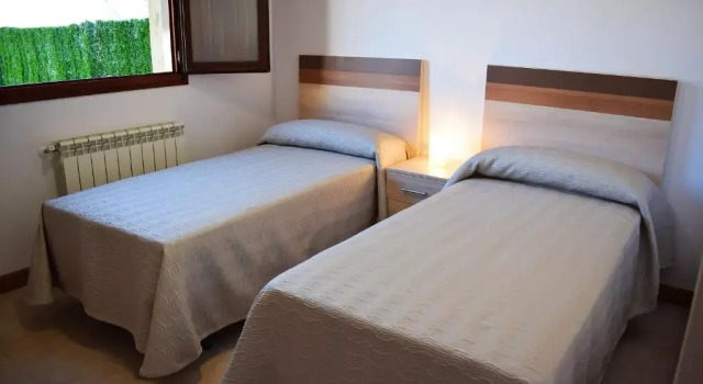 Alojamientos La Nogalera, Rezerwuj Hotel  