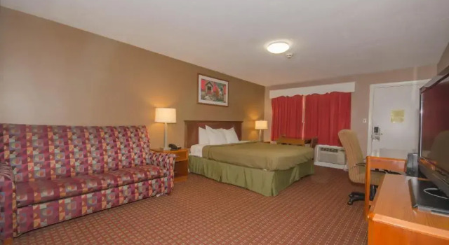 Люкс Deluxe Plaza Inn