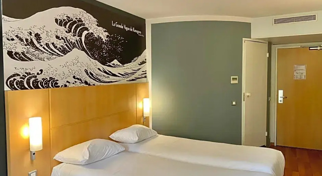 Номер Standard IBIS Cannes Mouans Sartoux Piscine parking gratuit