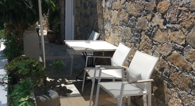 Студия Polydoros Appartments