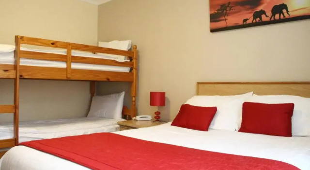 Standard Família quarto Exeter Court Hotel
