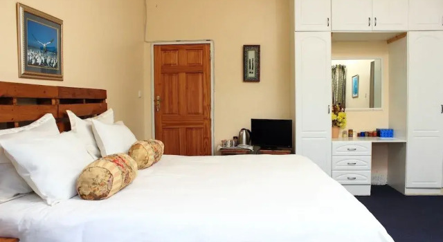 Unique Bed and Breakfast- A Home Away From Home, Book Bed and Breakfast 3-Star Hotels in Harare, 3*