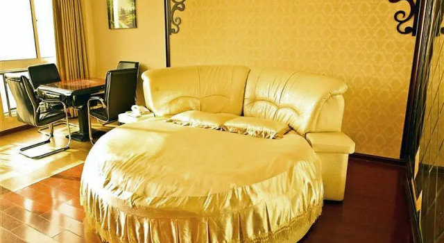 Люкс GreenTree Inn Taizhou Xinghua Wuyue Square