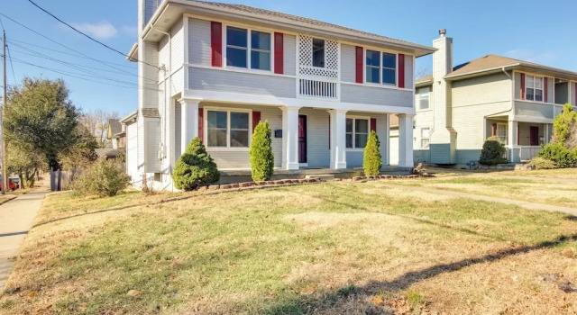 Central Kansas City Home < 3 Mi to Downtown!, Prenota Casa vacanze Ville a Kansas, Villa