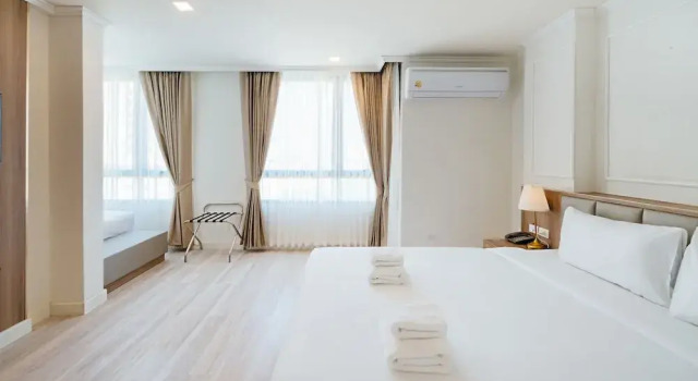 Полулюкс B2 Grand Nimman Premier Hotel