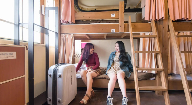 Кровать в общем номере (женский номер) Hostel Q