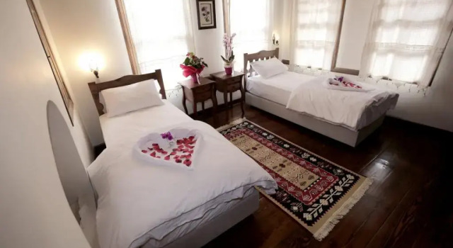 Kadilar Pasazade Konagi Butik Otel, Reservar Hotel Odemis Aegean Region