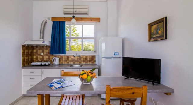 Студия Comfort c 1 комнатой с балконом и с видом на море Theodora Apartments