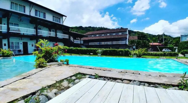 Четырёхместный номер Standard Hotel Luisiana
