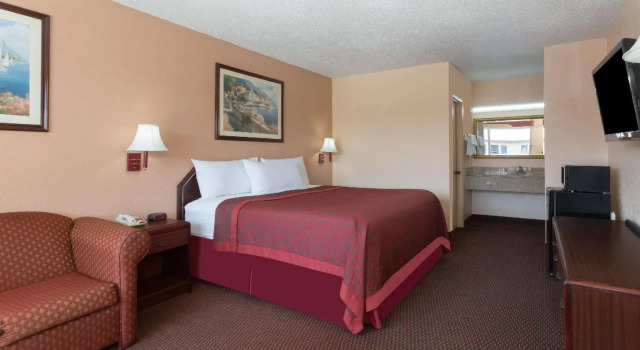 Двухместный номер Standard Days Inn by Wyndham Waycross