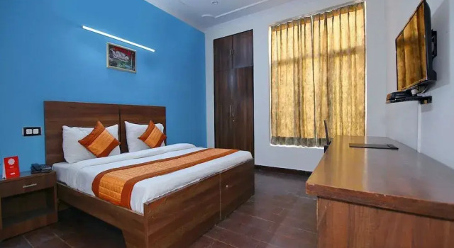OYO 13051 Shanti Villa