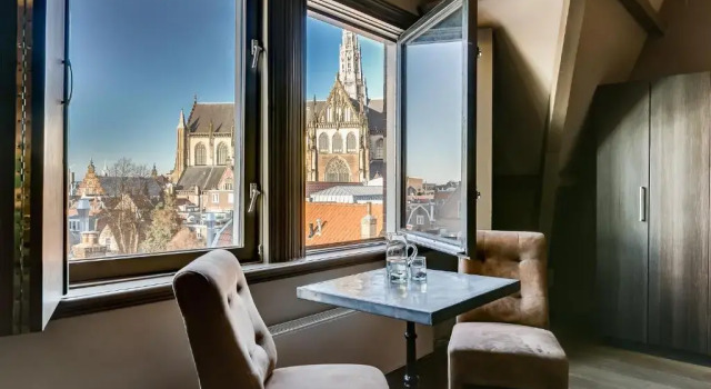 Люкс Deluxe Brasss Hotel Suites