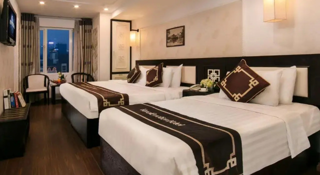 Трёхместный номер Deluxe Hanoi Emotion Hotel