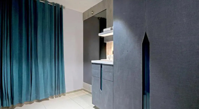 Номер Deluxe Treebo Premium La Orchid, Near Big Temple Thanjavur