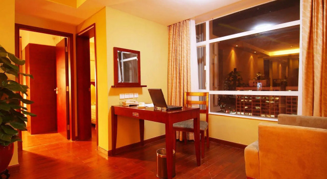 Chicago Suites International Hotel, Rezerwuj Hotel Hotele w Shenzhen z parkingiem, Parking
