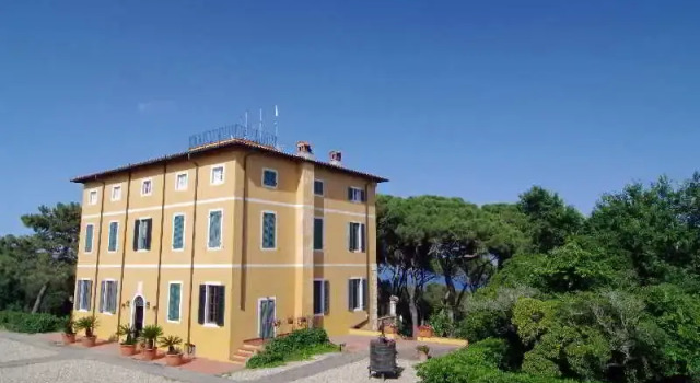 Resort Tenuta delle Ripalte, Reservar Resort Hotéis em Elba com estacionamento, Estacionamento