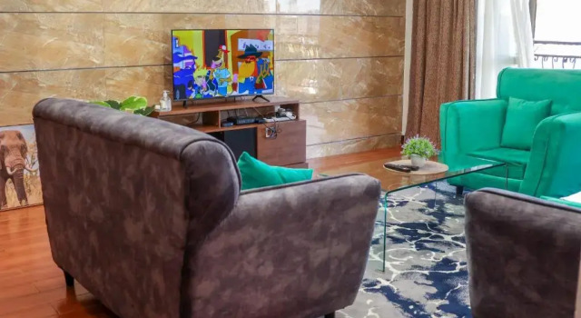 DELUXE 2bedroom plus SQ Apartment at Kilimani-Nairobi, Book Apartment Hotels in Nairobi with a Pool, Swimming Pool