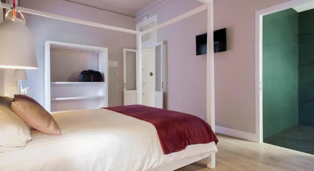 Люкс BacHome Gallery B&B