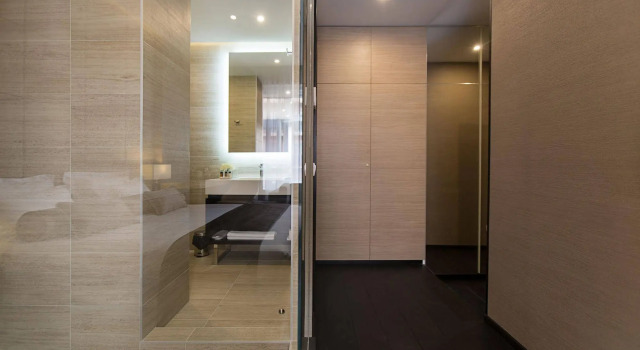 Dominic & Smart Luxury Suites Republic Square