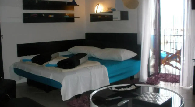 Apartment-Studio Fiorino, Забронировать Апартаменты/квартира Отели Башки с парковкой, рядом с Пляж Башка, Парковка