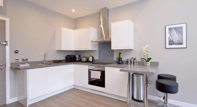 Студия Nelson Mandela Place Apartments