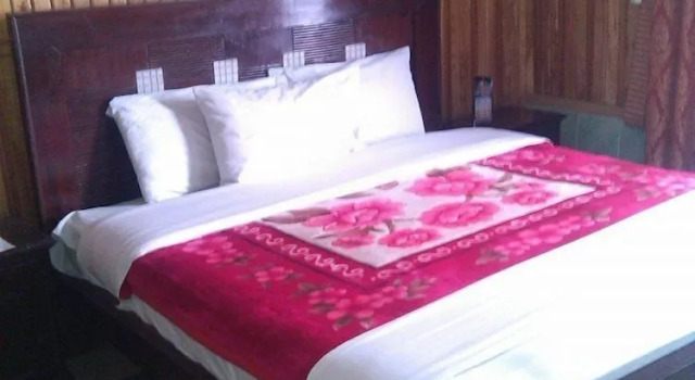 Двухместный номер Deluxe с балконом Move-N-Pick Murree