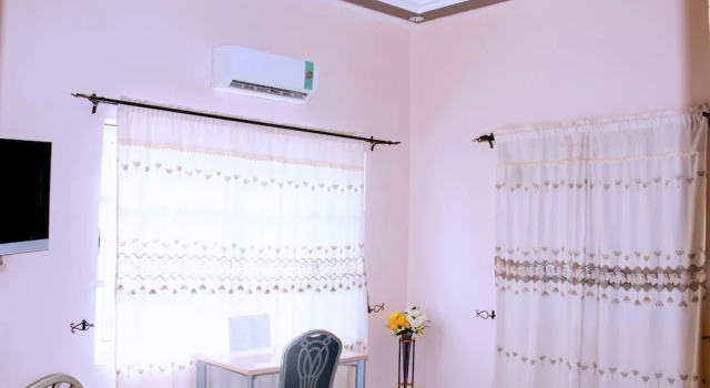 Suite Nora Hotel