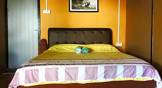 Sri Sentosa Chalet, Boek Chalet Vakantiehuizen in Tioman, Cottage