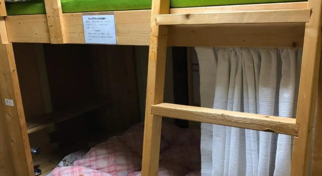 Кровать в общем номере (женский номер) Guesthouse Angoso - Hostel