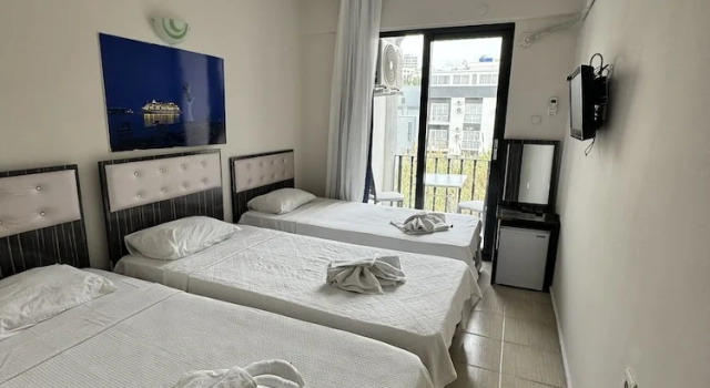 Трёхместный номер Standard Erciyes Otel Kusadasi