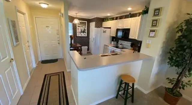 Номер Standard 2456SAB - 2-story golf front condo!